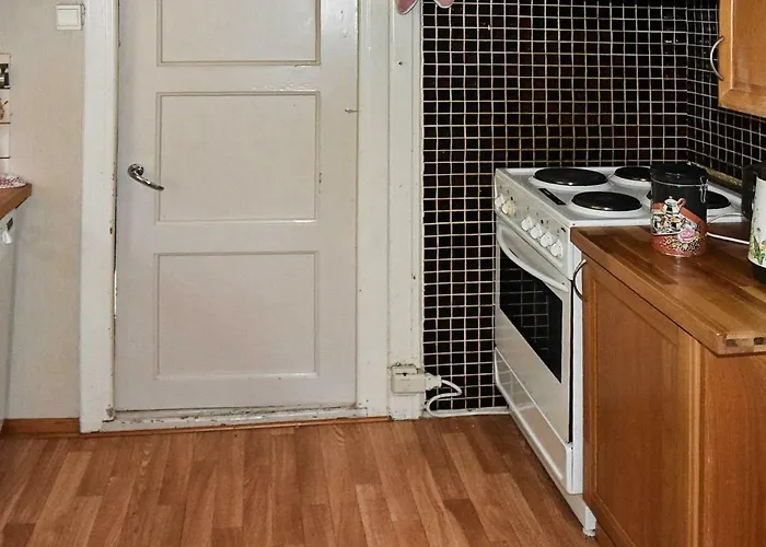 8 Person In Finnas Vakantiehuis Vordnes